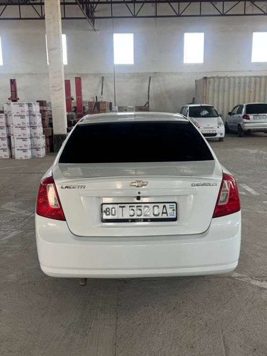 Lacetti 1.8 2011