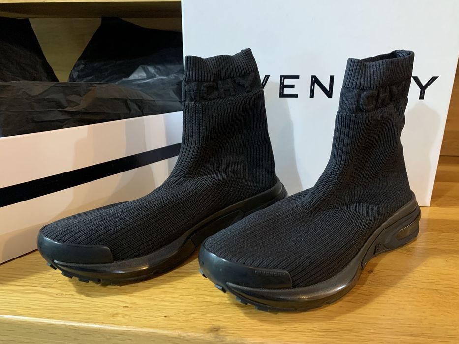 Обувки  тип чорап Givenchy  41 номер оригинални
