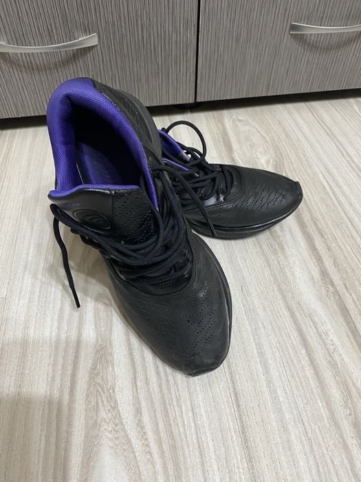 маратонки Reebok easy tone