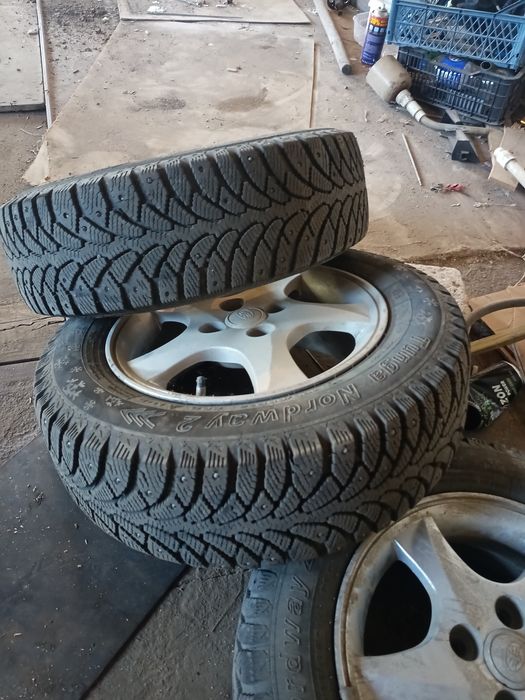 Продам колеса в сборе зимние