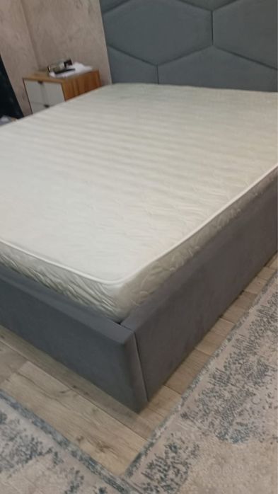 Продам матрас в идеальном состоянии