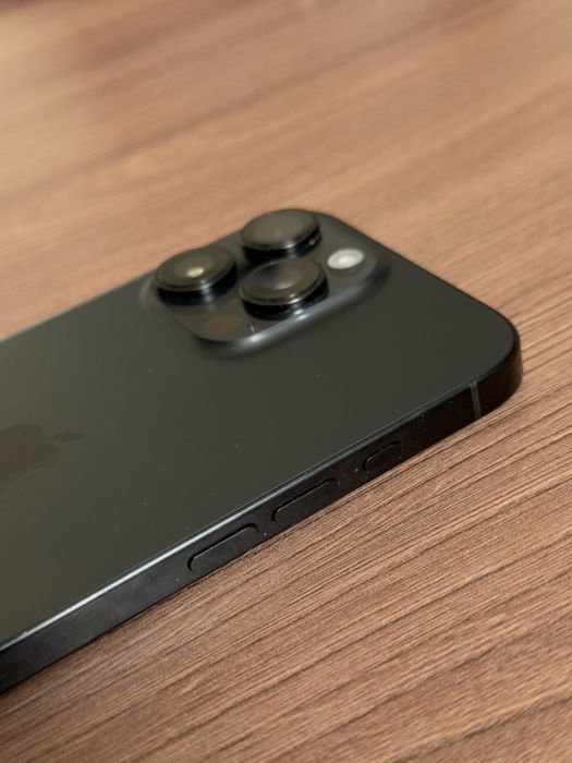 Iphone 16 pro max 256gb черный, 95%