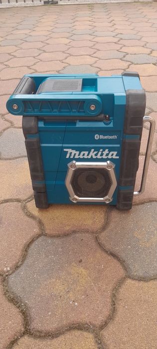 Vand radio Makita