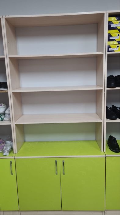 Продается шкаф зеленый