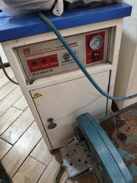 Триммер и пароструй