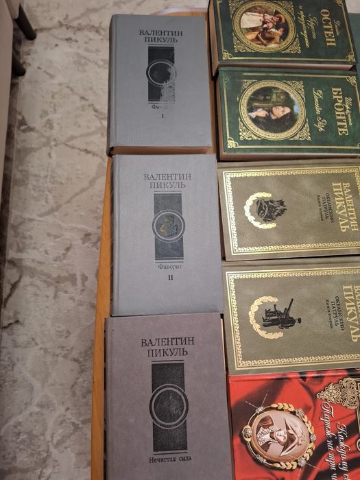 Продам книги б/у