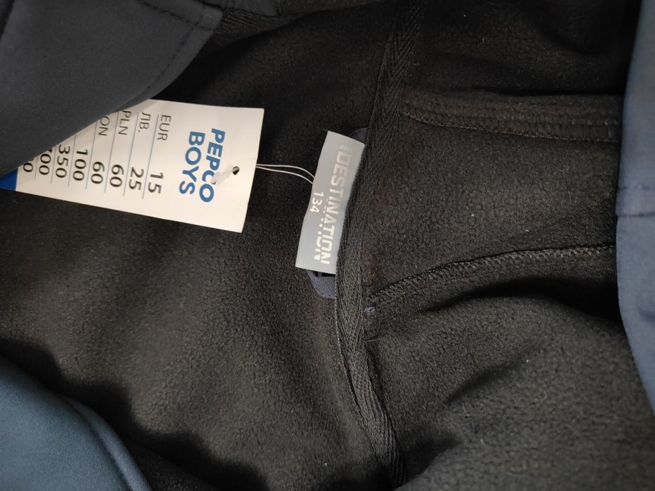 Geacă softshell nouă, măr. 134