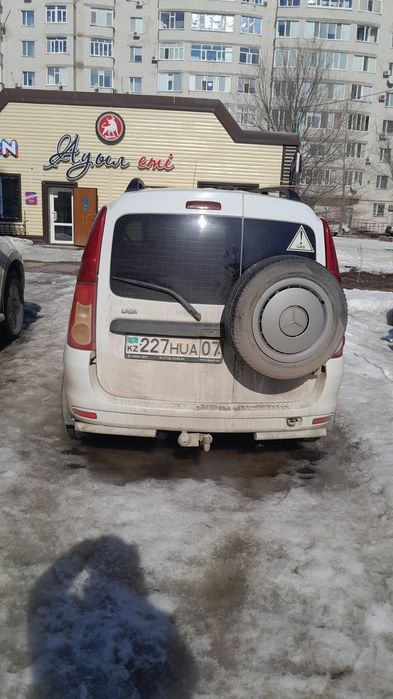 Продам ларгус и уазик