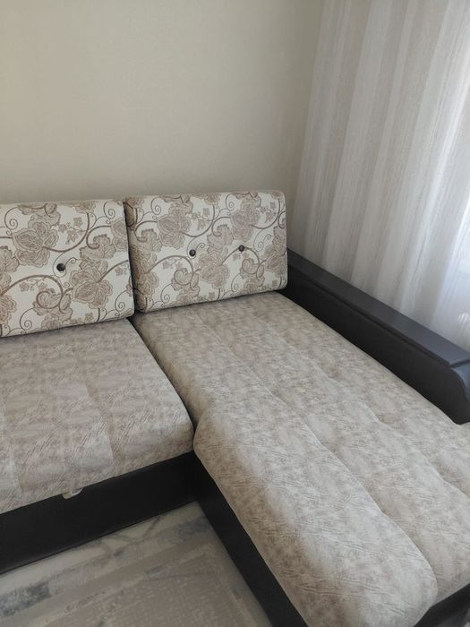 Продам угловой диван