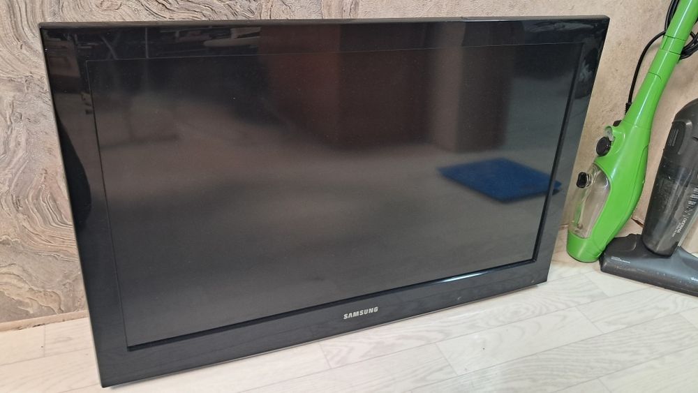 Продам телевизор