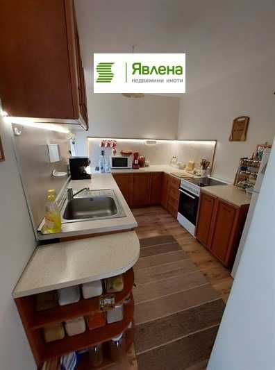 Продава КЪЩА, с. Опицвет, област София област