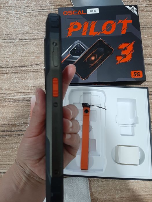 Продам новый смартфон