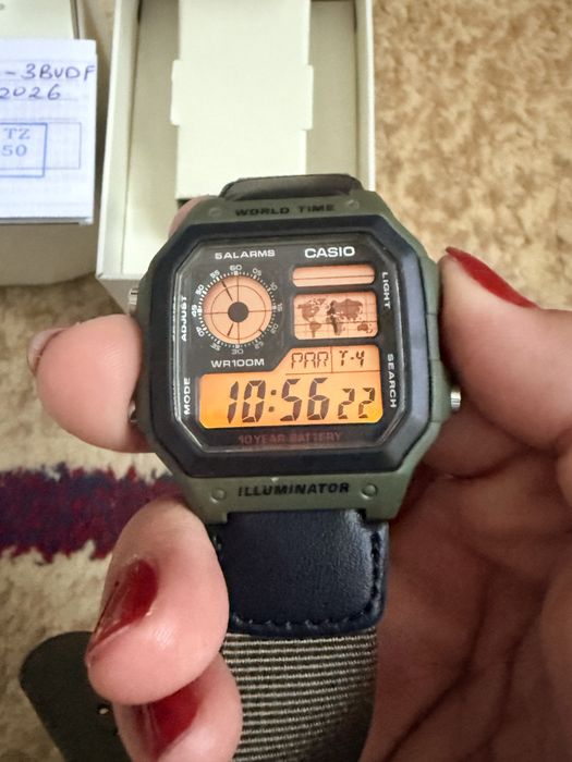 Часы Casio AE-1200WH оригинал, продаются