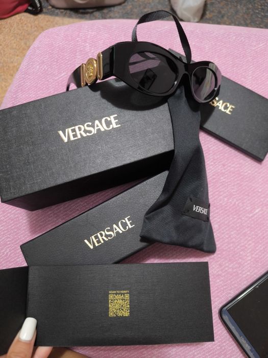 Occhiali  Versace originale din Italy. Zona botosani