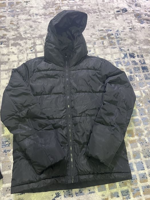 Erkak turetskiy kurtka qalin holatı yangı top toza