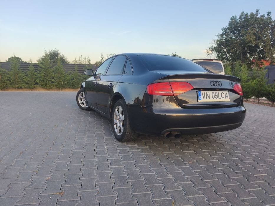 Vând Audi A4  B8