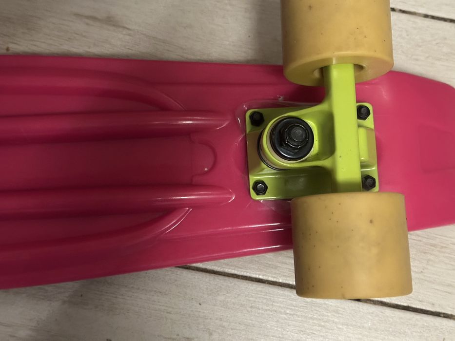 Scheitboard culoare roz, roti din silicon