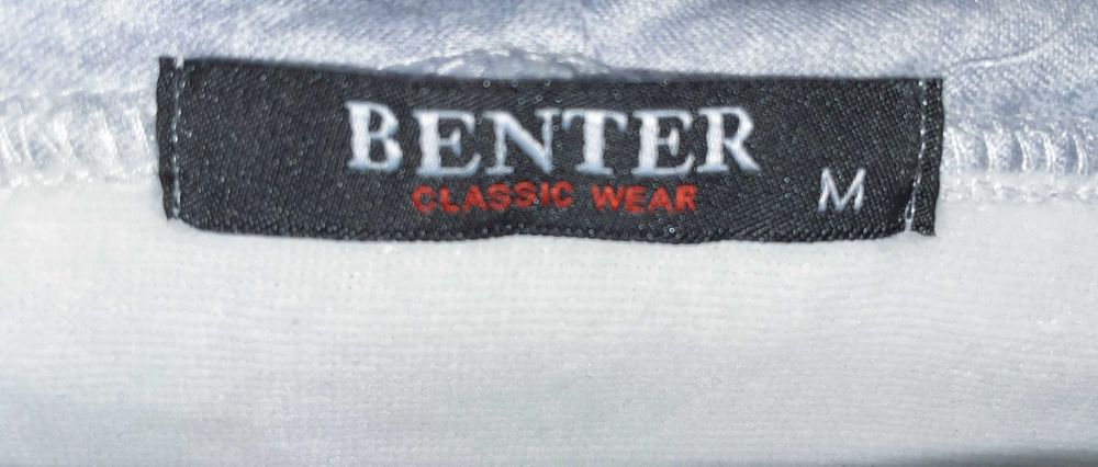 Benter, M | Pulover