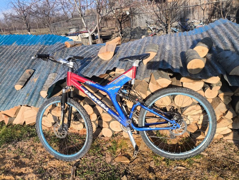 Vând bicicletă univega950 preț negociabil