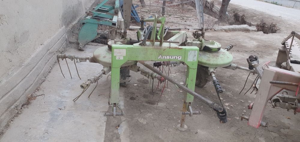 Har xil turdagi xashaklarni yigish uchun grabl sotiladi 1400$