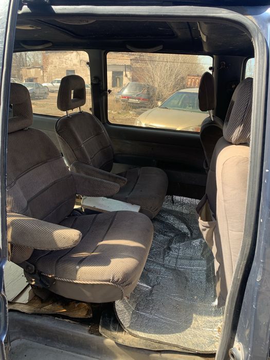 Продаю ниссан серена