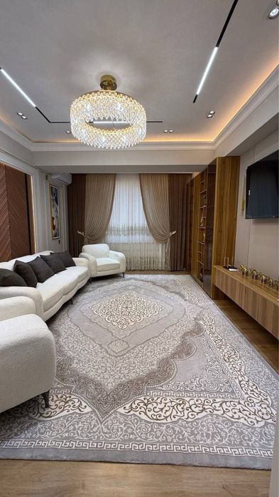 Продается 3 ком. Квартира площадью 90 кв.м. Ро ул. Мирзо Улугбека