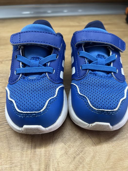 Маратонки Adidas