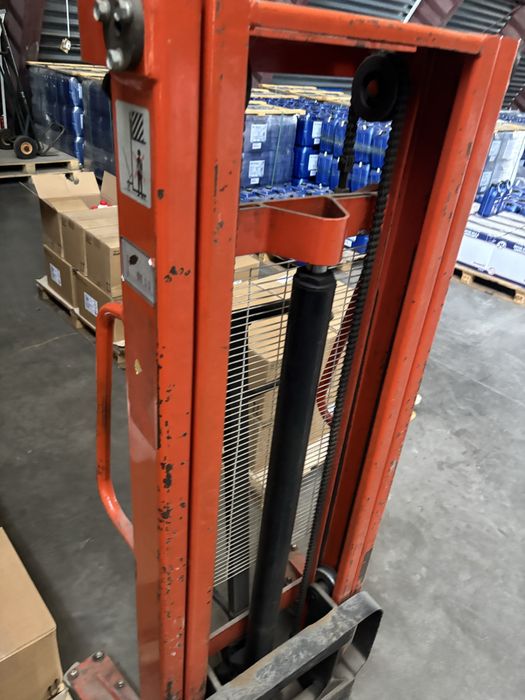 Штабелер рохля 1,5/2