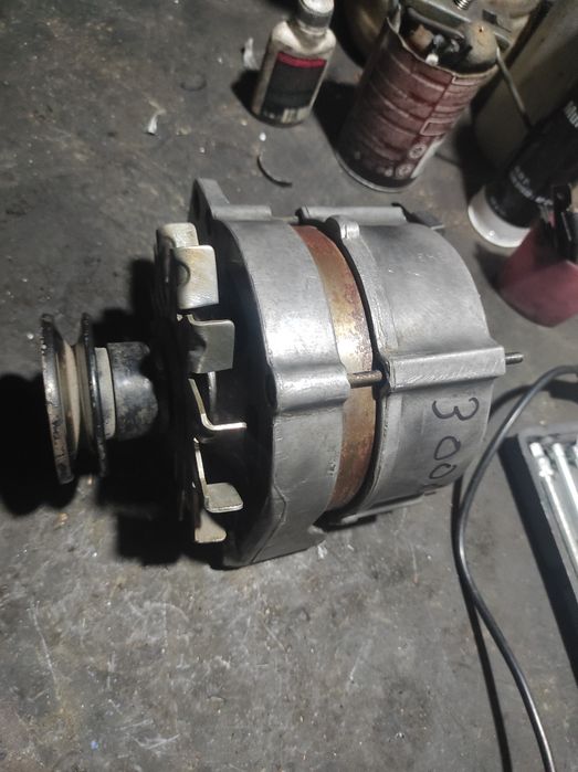 Генератор VW Passat B3 Audi Golf — оригинал BOSCH. Караганда