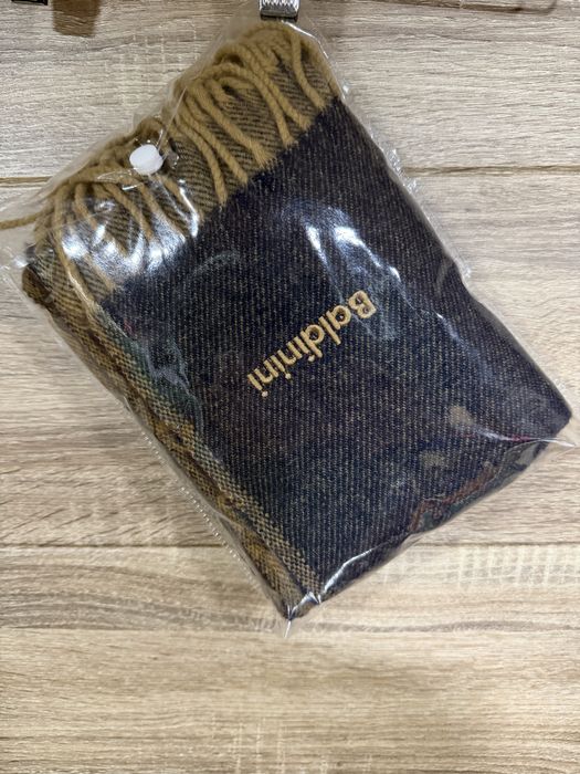 Baldinini шарф Шерсть Италия