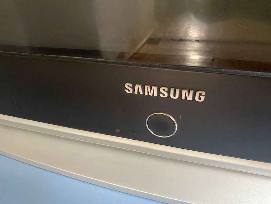 Телевизор Samsung и ресивер