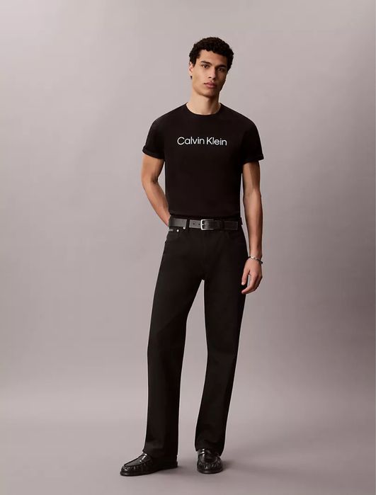 Продам футболку от Calvin Klein