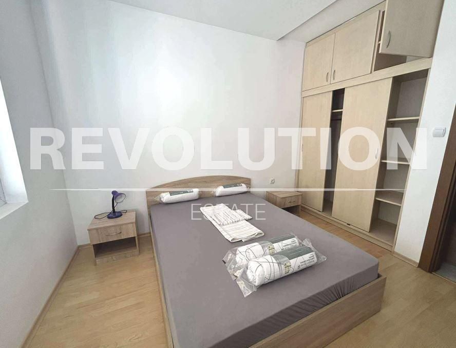 Дава се под наем Двустаен апартамент в Варна, Зимно кино Тракия - 48 кв.м за 423.81 € - Снимка #2