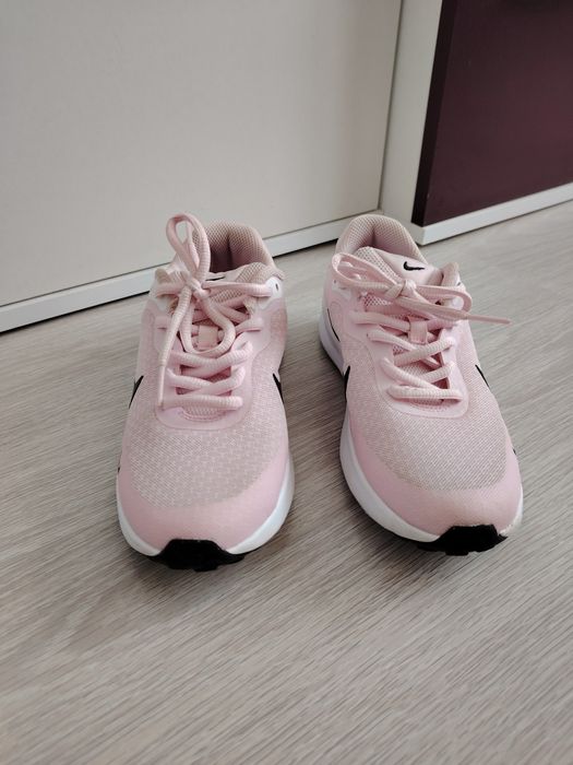 Детски маратонки nike 34 номер