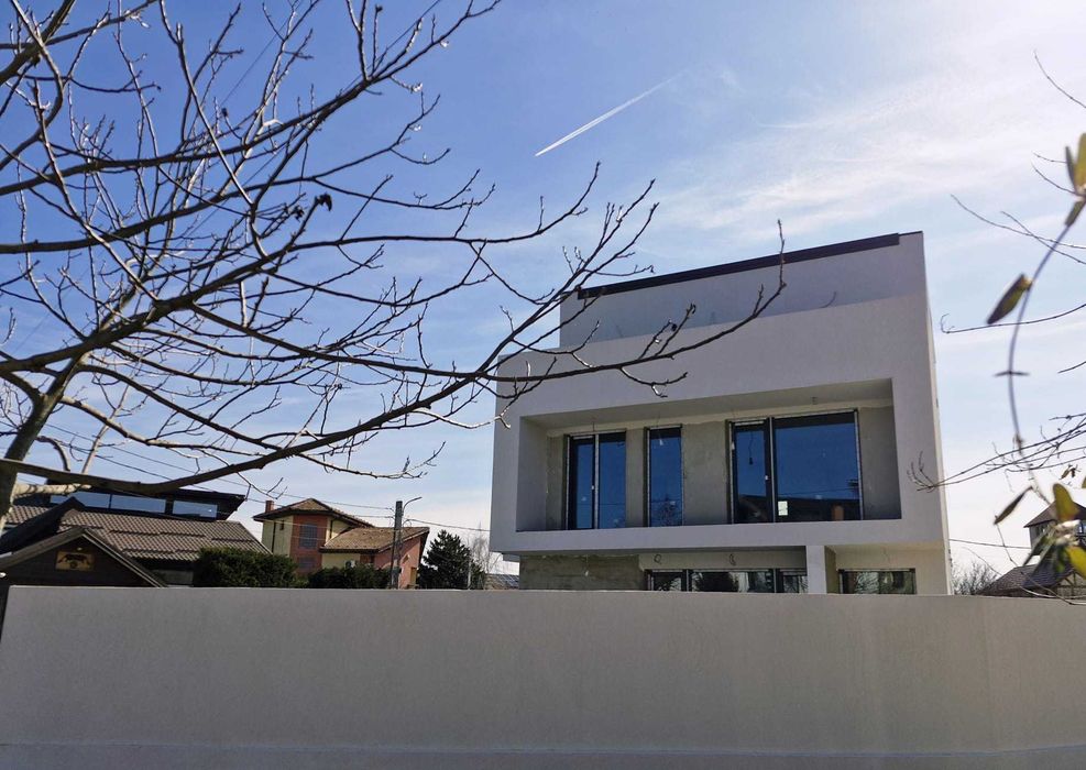 Vila 7 camere 260 mp utili 5 bai 2 bucatarii teren 486 mp 4 parcari Mogosoaia zona linistita aproape Bucuresti - finisaje la cerere