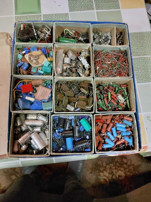 Набор радиодеталей