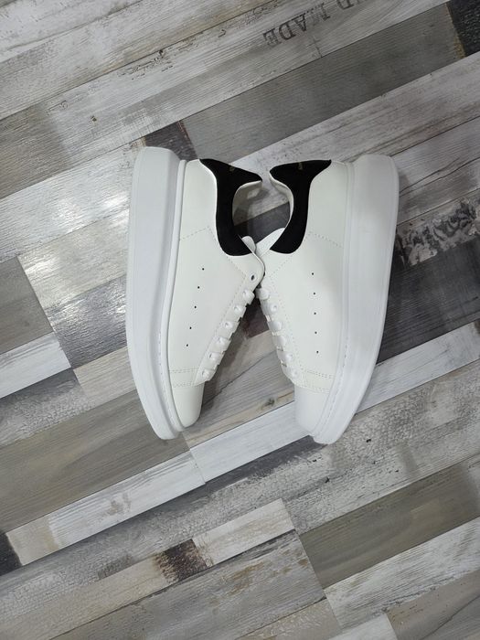 Adidasi Alexander McQueen
