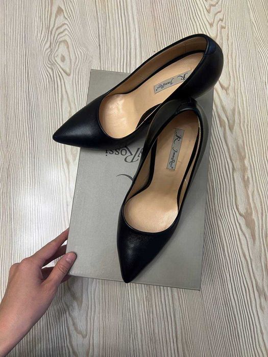 Черные туфли в отличном состоянии