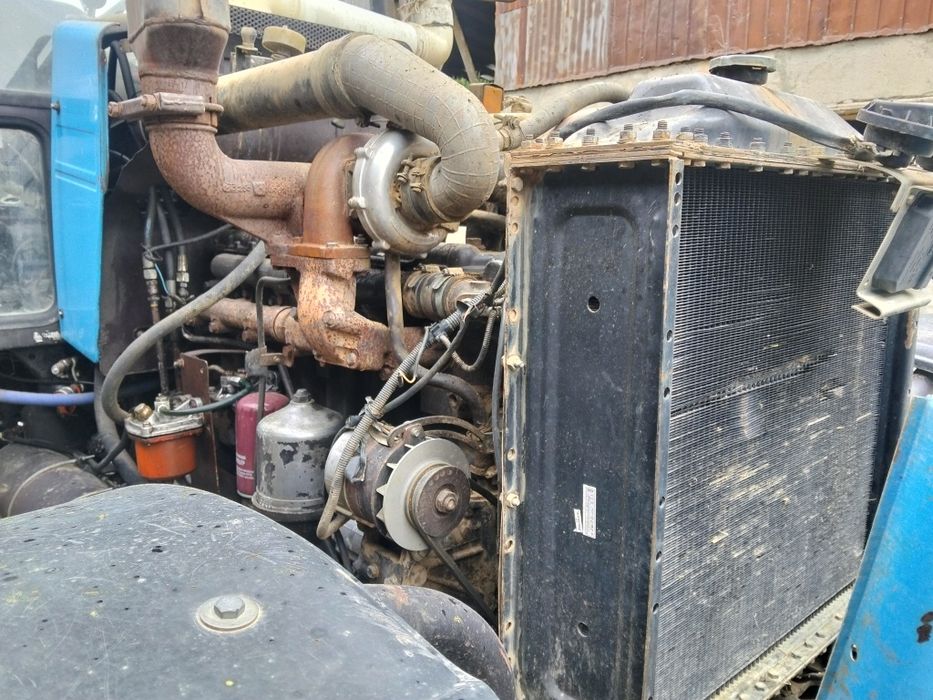 Трактор 1221 и соха 5 корпусны