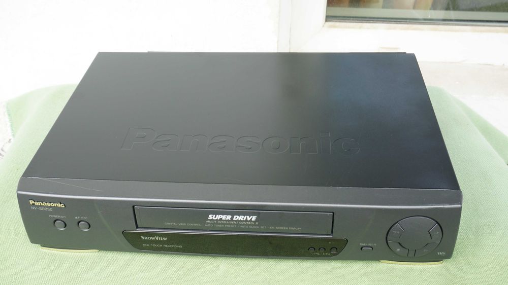 Video recorder VHS Panasonic model NV-SD230