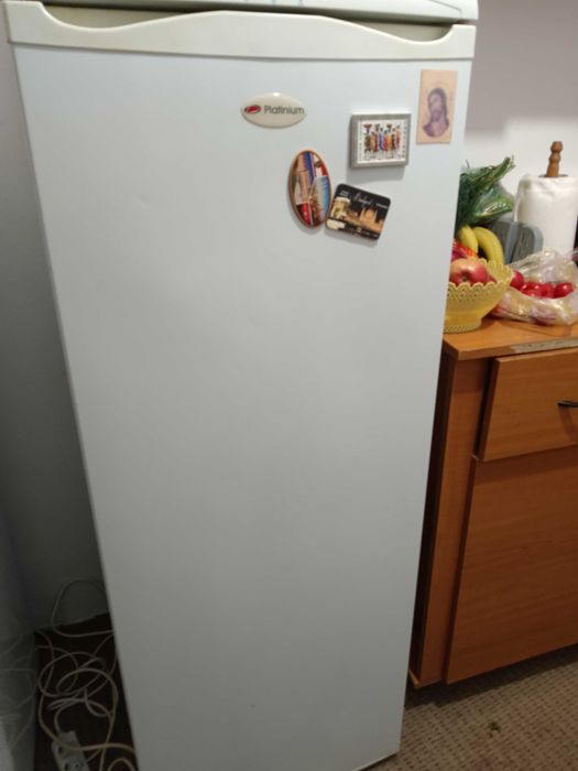 Cînd frigider cu congelator arctic folosit dar în stare ff buna îngheață și congelează ff bine