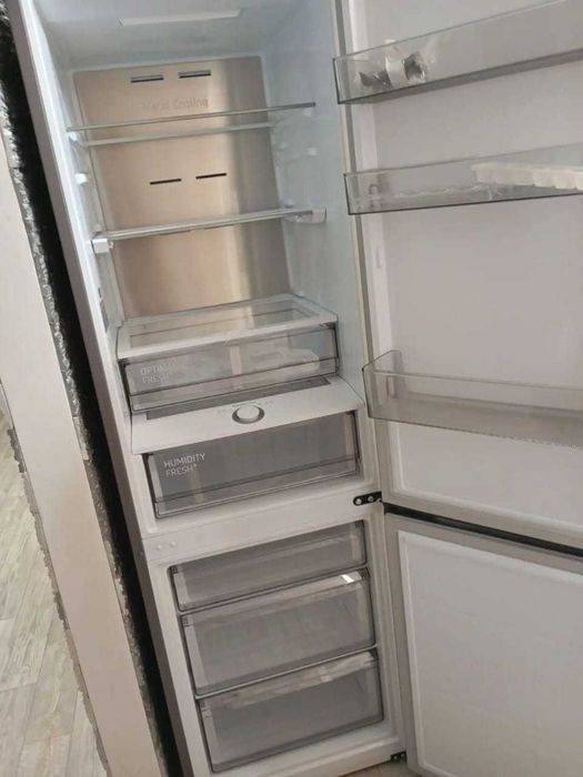 Срочно продам холодильник samsung