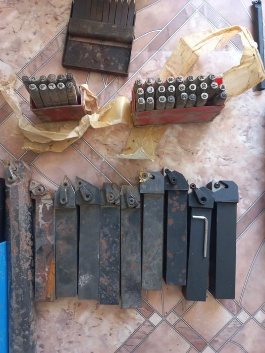 Токарные инструменты