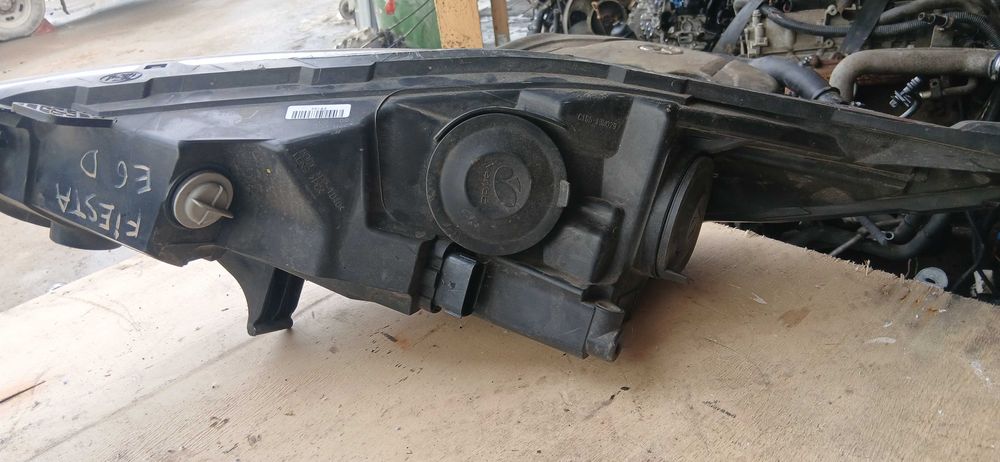 Far/Faruri Ford Fiesta 2015