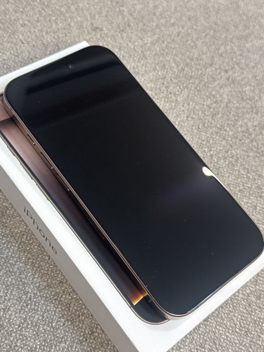 iphone 16 pro 256gb akb 90%
