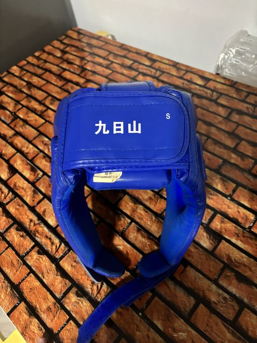 продам шлем для бокса