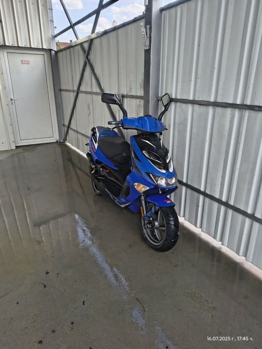 Aprilia SR 50 кубика