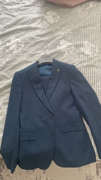 Классические костюмы