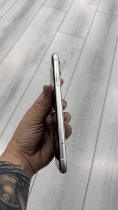 Iphone 11, в отличном состоянии