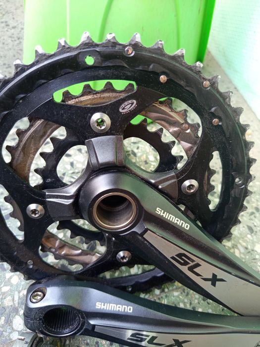 Курбели и средно Shimano SLX